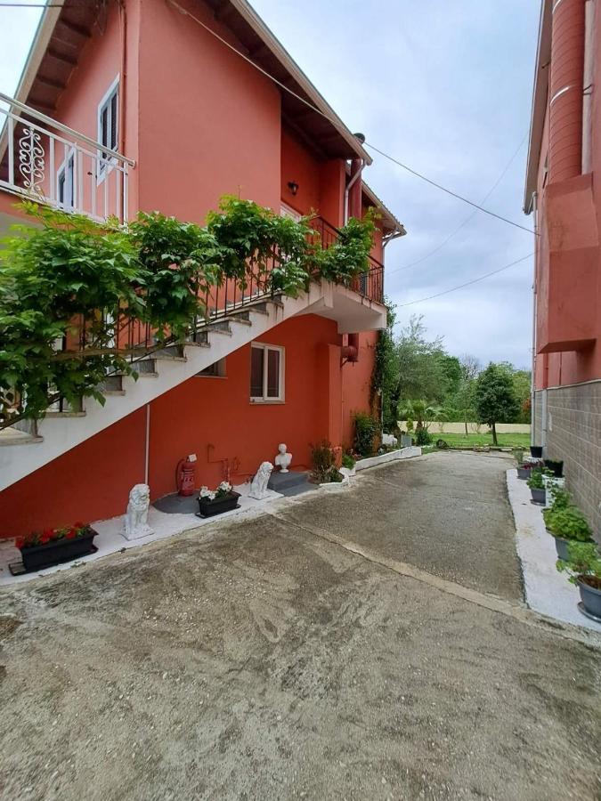 איפסוס Ilias Apartments מראה חיצוני תמונה